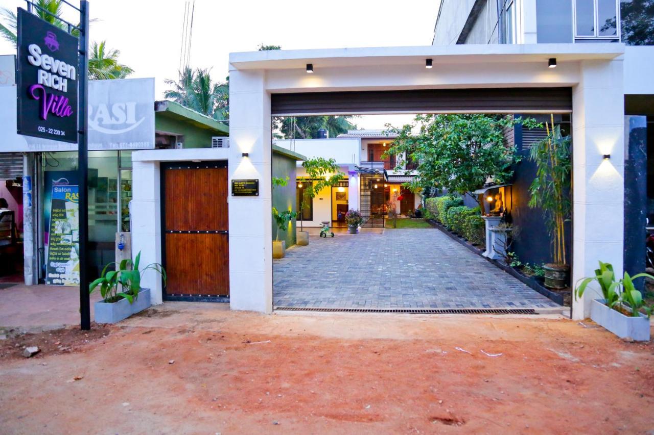 Seven Rich Villa アヌラーダプラ エクステリア 写真